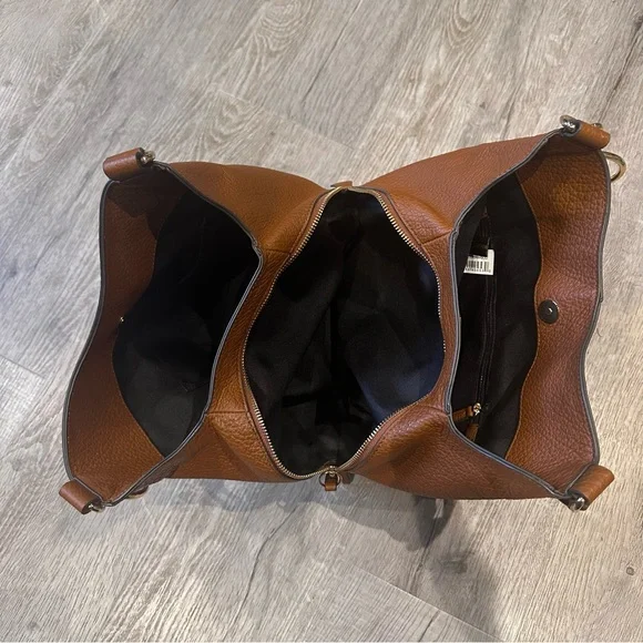 Vince Camuto Tan Shoulder Bag - Picture 10 of 16